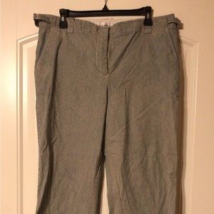 Super cute wide leg slack pin stripes perfect day wear